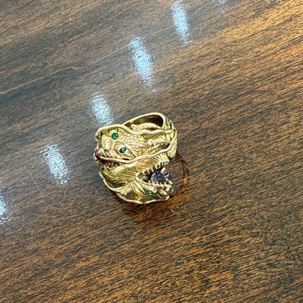 VINTAGE NOSE DRAGON 14K GOLD RING WITH RUBY, EMERALDS & ALEXANDRITE size 9.5